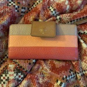 Fossil wallet